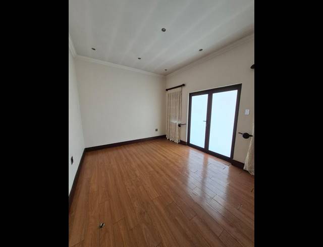5 BEDROOM PROPERTY TO RENT IN RASLOUW